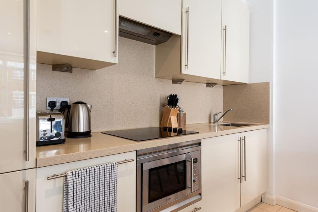 לונדון Chic Apartment - Fabulous Central Location In Zone 1 מראה חיצוני תמונה